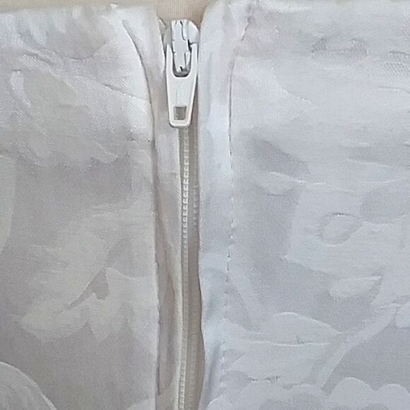 Gown Formal Semiformal Strapless Jacquard Rhinestones Bow White Like New M - Picture 8 of 13